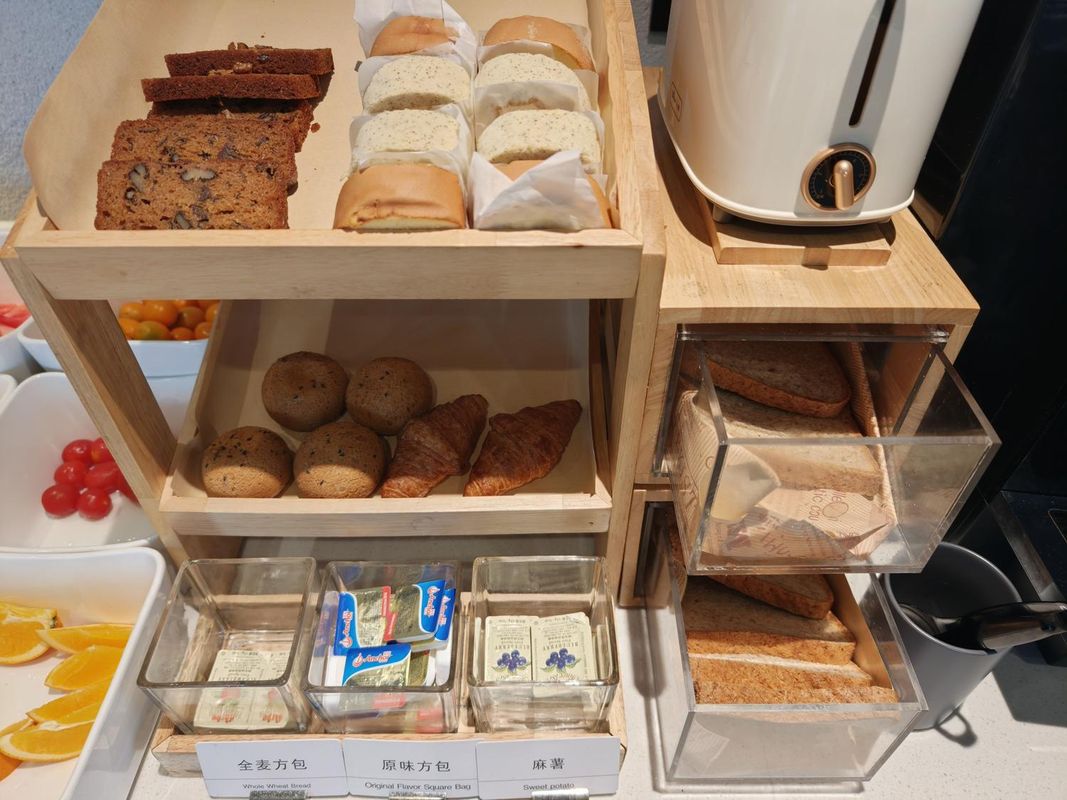 东莞松山湖大学城轻居酒店