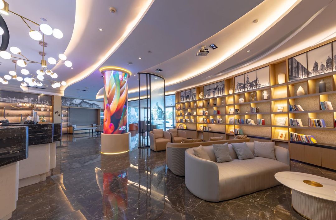 天津站津湾广场亚朵酒店