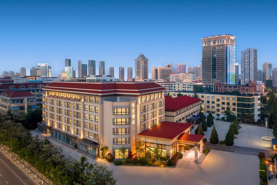 美仑酒店(烟台大学万象汇店)