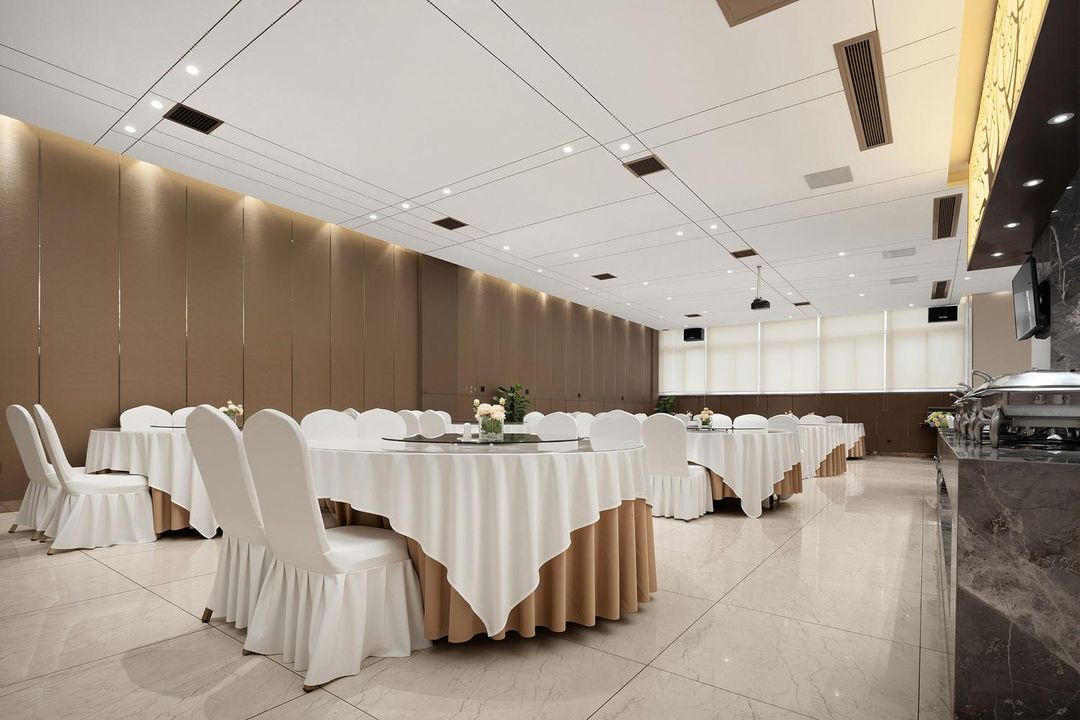 长沙红星国际酒店(中南林业科技大学民政职业技术学院店)