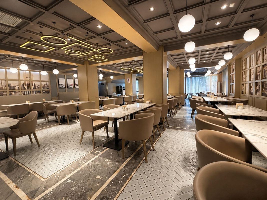 上海外滩南京东路亚朵酒店