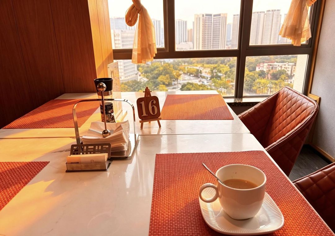 广州黄埔萝岗骑士物语&middot;Hotel(暹岗地铁站店)