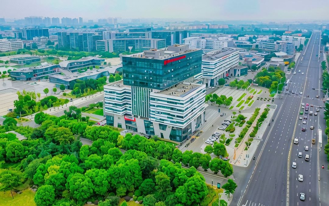 徐州三胞广场矿业大学文昌校区桔子水晶酒店