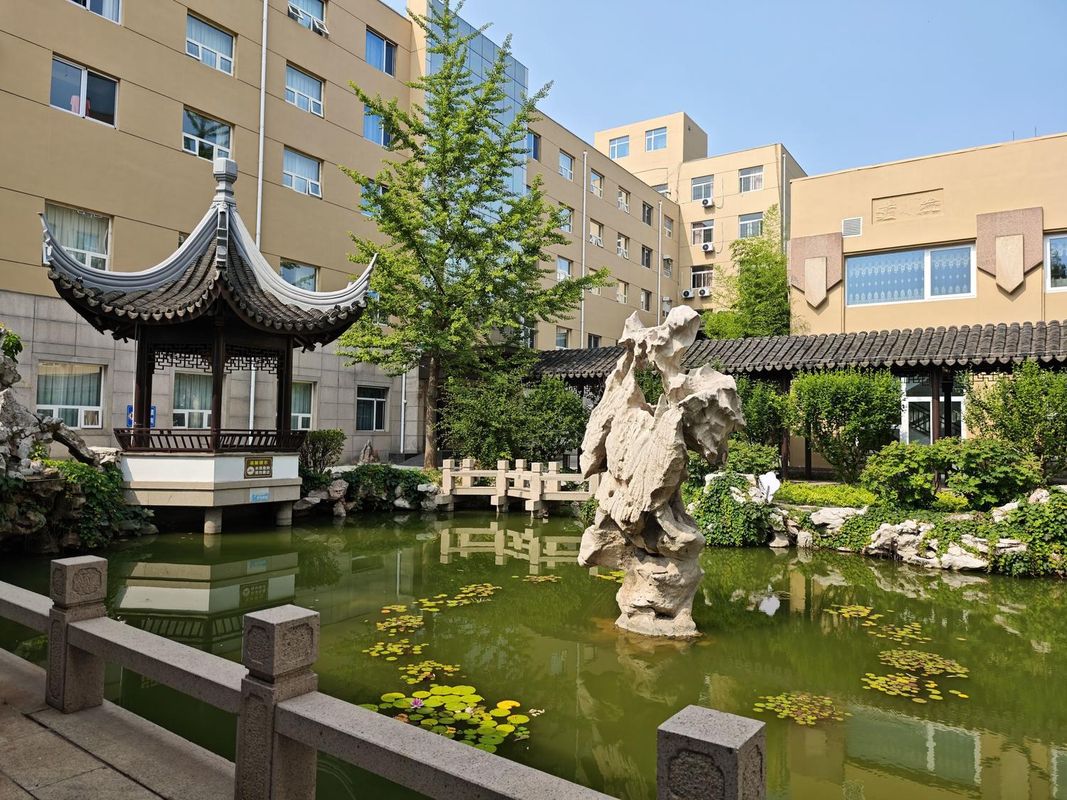 秦皇岛君达长城酒店(火车站万达广场店)