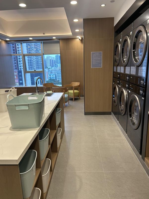 深圳圣德堡酒店(龙岗塘坑地铁站店)