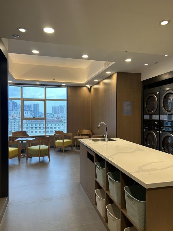 深圳圣德堡酒店(龙岗塘坑地铁站店)