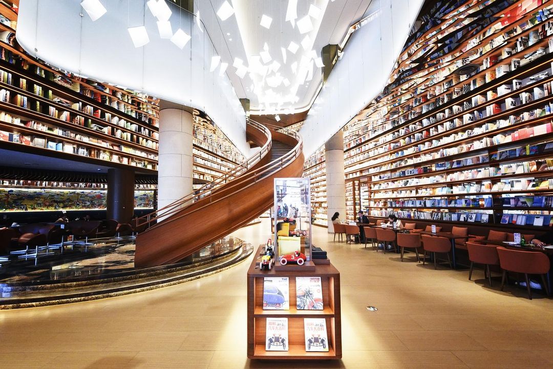 泊达国际酒店(西安高新区丰庆公园地铁站店)