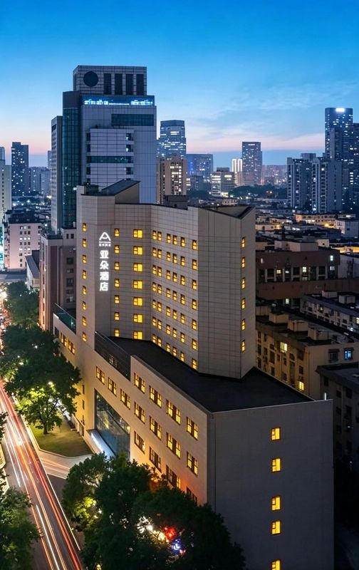 南京新街口王府大街亚朵酒店