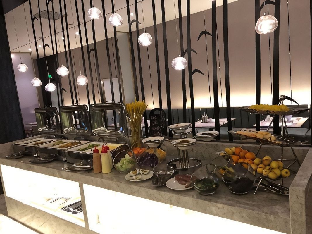 哈尔滨会展中心轩辕路桔子水晶酒店