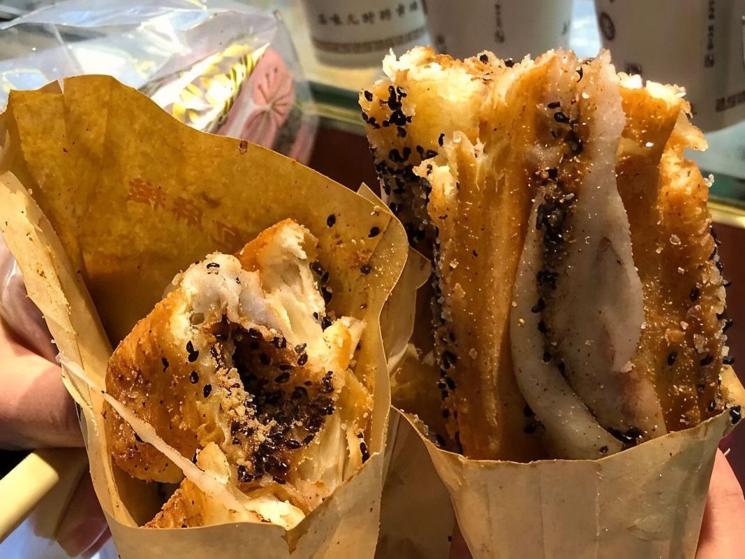 憬黎全套房酒店(武汉江汉路武胜路地铁站店)
