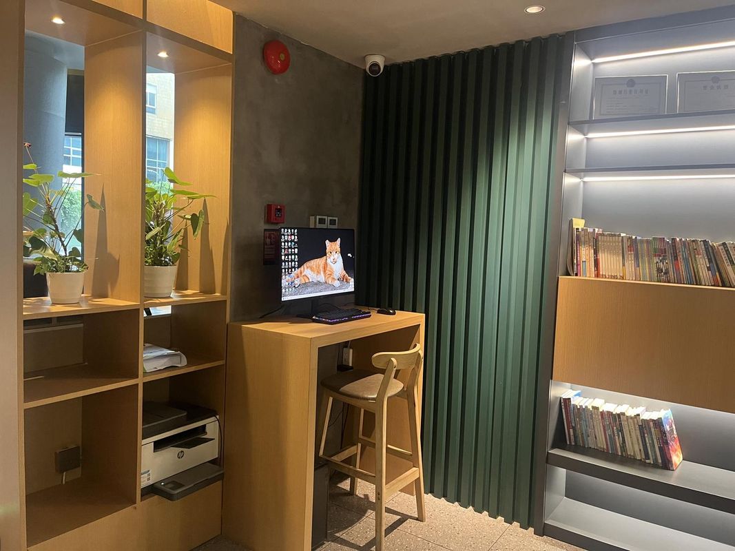 深圳福田皇岗口岸秋果酒店