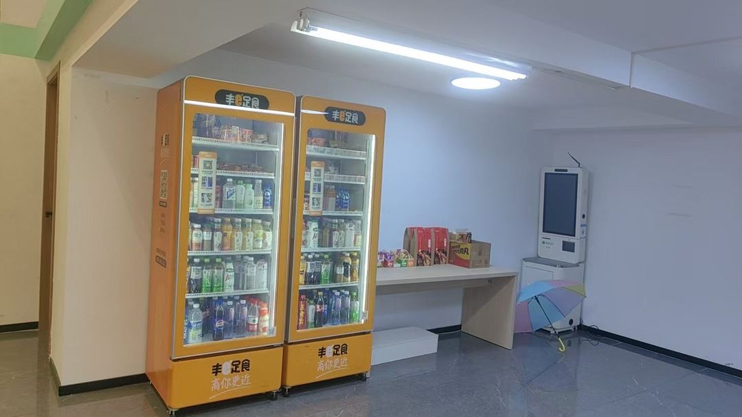 光明人康旅酒店(厦门高崎机场SM广场店)