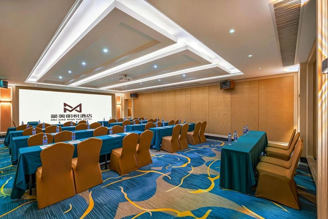 豪美明悦酒店(国际金融城科韵路地铁站店)