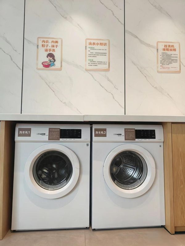 昆明万象城西姆酒店(东郊路地铁站店)