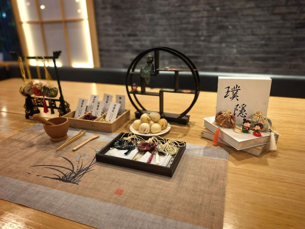 建国璞隐酒店(西安大雁塔大唐不夜城店)
