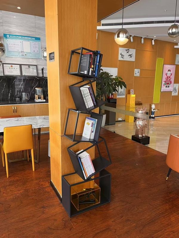 科冠睿轩酒店(上海虹桥国际机场中春路地铁站店)