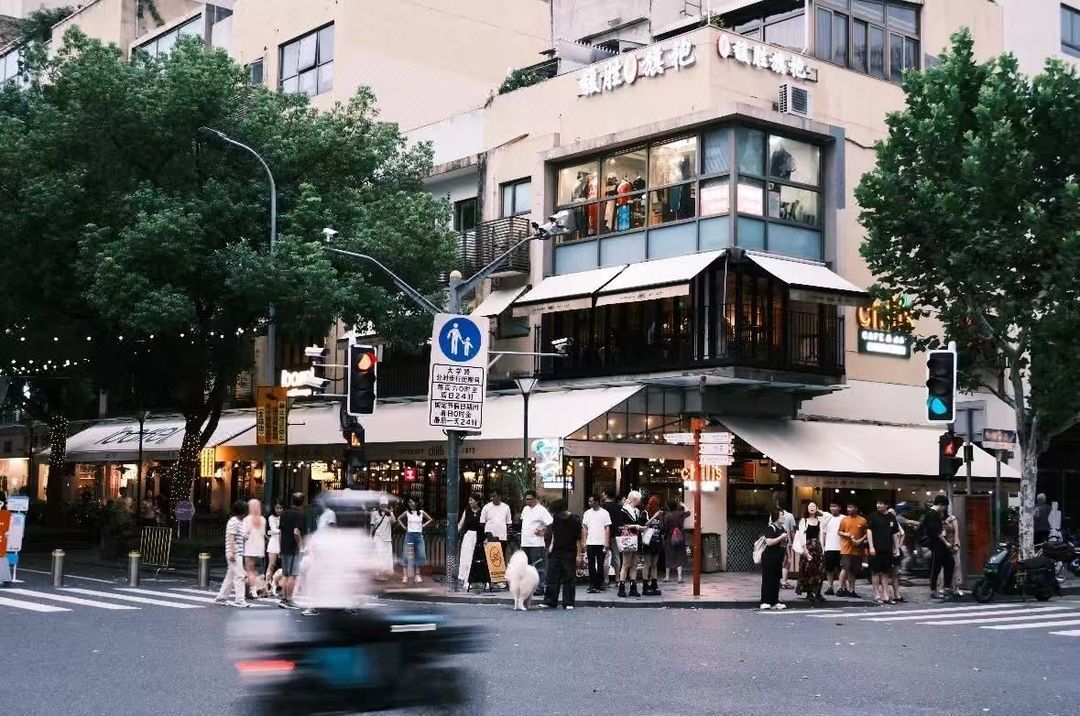 上海五角场万达广场亚朵酒店