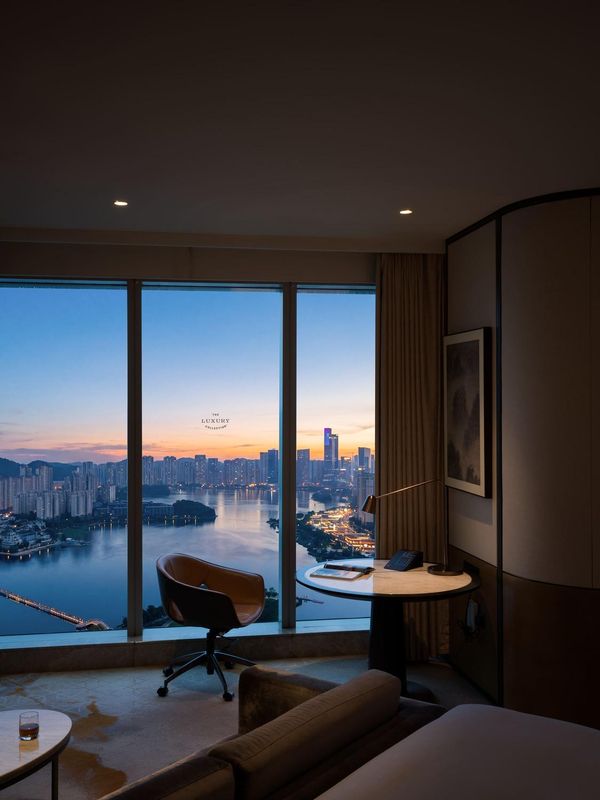 万豪国际长沙梅溪湖金茂豪华精选酒店