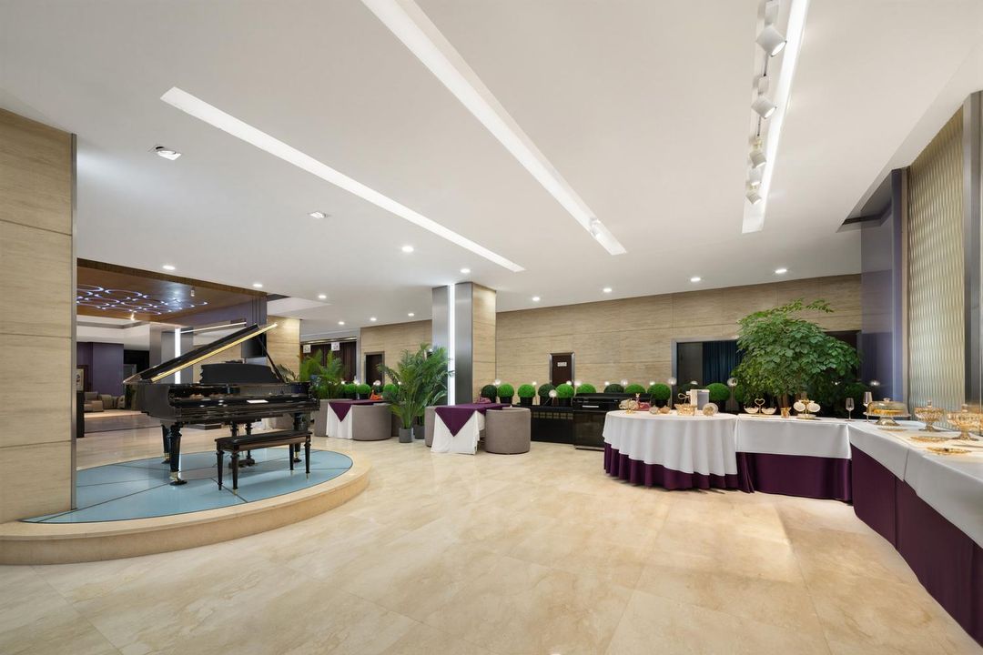中江之旅&middot;高新商务酒店(西安高新大都荟丰庆公园地铁站店)