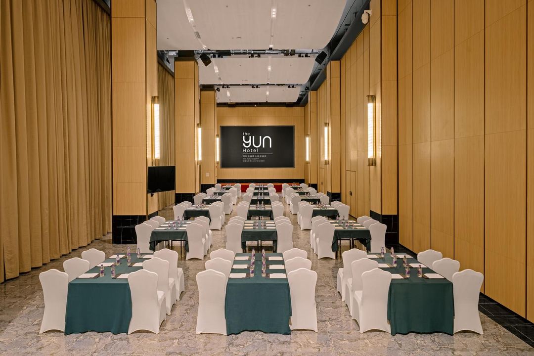 深圳浪骑瞻云度假酒店