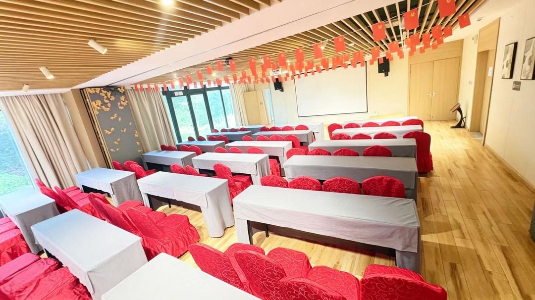 泗海壹家度假酒店(花溪公园店)