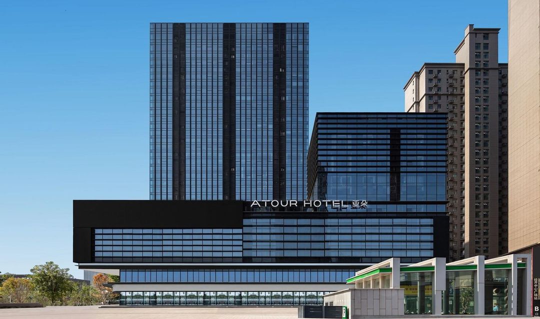 郑州东站经开第八大街亚朵酒店