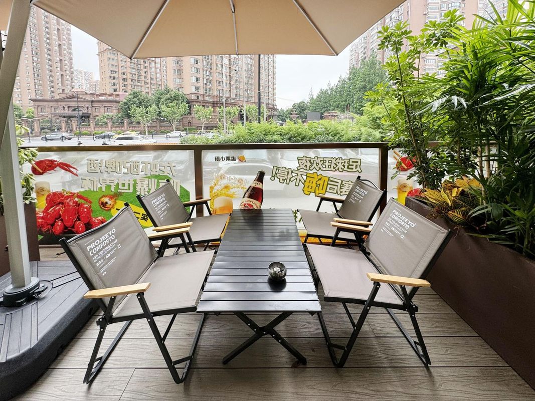 上海徐家汇八万人体育场趣栗酒店