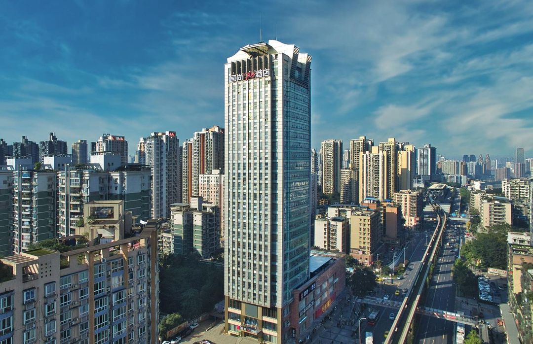 宜尚PLUS酒店(重庆南坪工商大学轻轨站店)