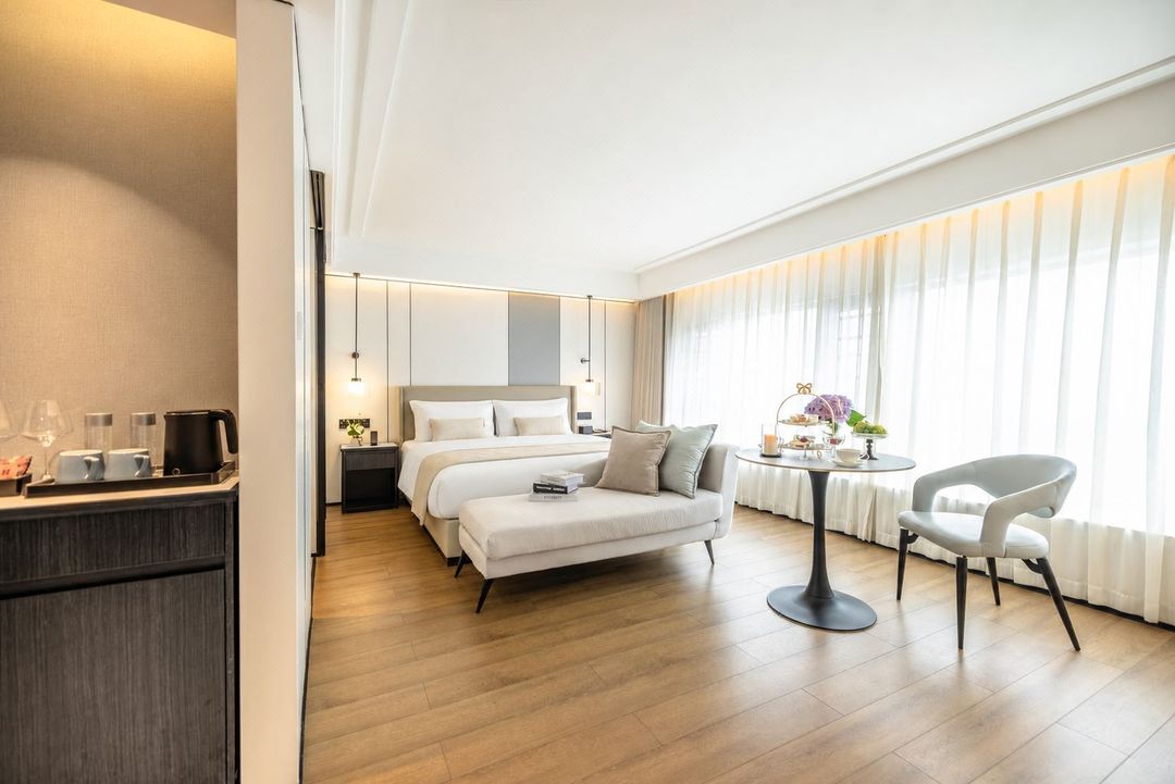 MET NIGHT HOTEL美奈酒店(贵阳北站国际会展中心店)
