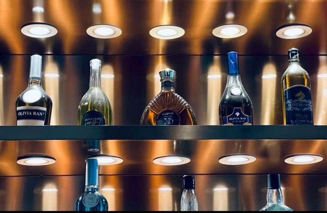 武汉潮漫凯瑞国际酒店(文华学院华科大店)