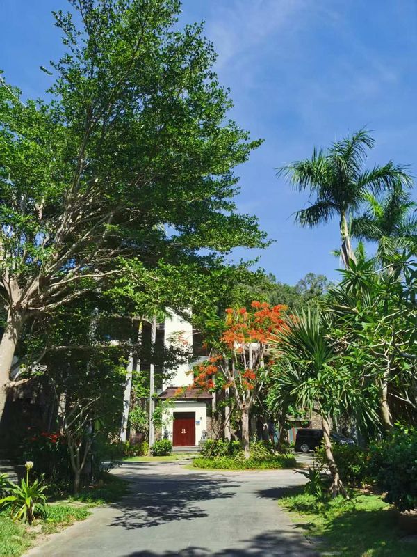 三亚亚龙湾石溪墅建国度假酒店