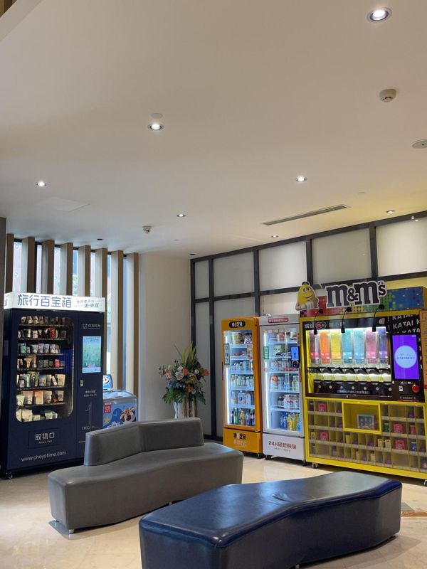 郑州郑东智选假日酒店