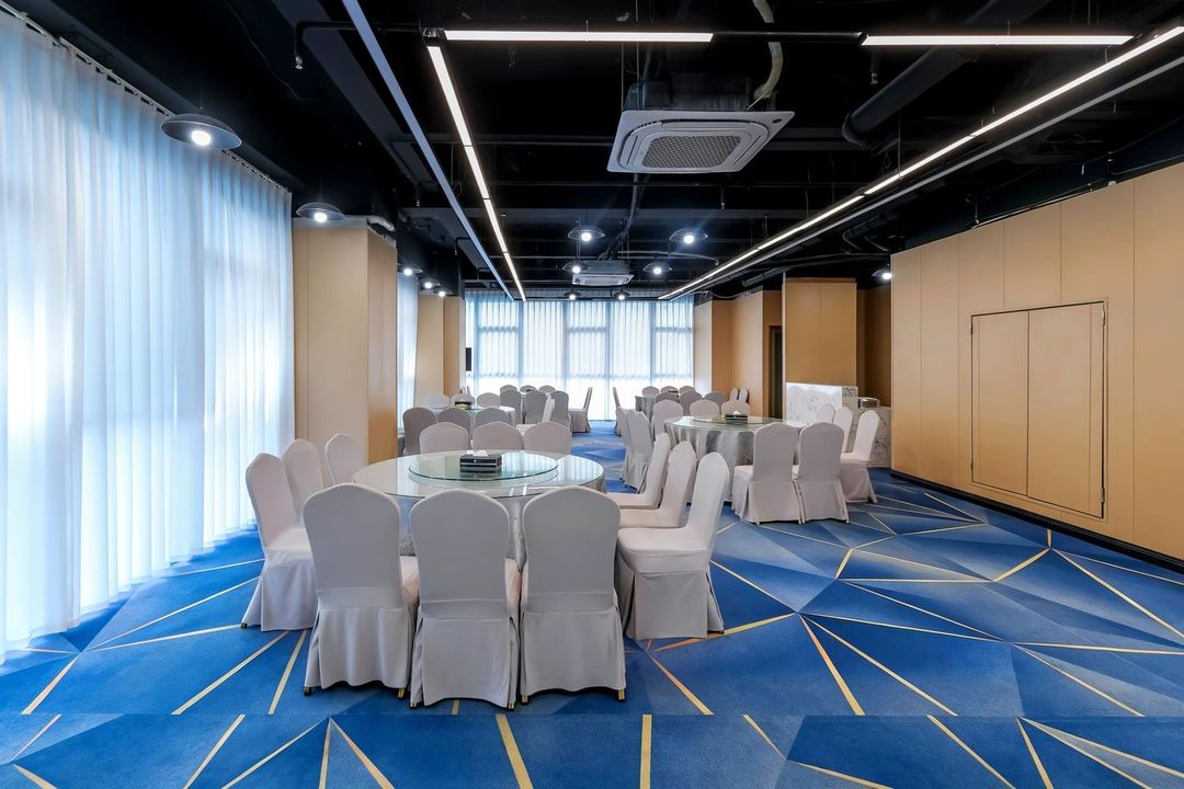 开通国际酒店(成都金牛万达梁家巷地铁站A口店)