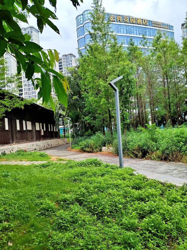 宏亮花园酒店 (福州闽侯大学城店)