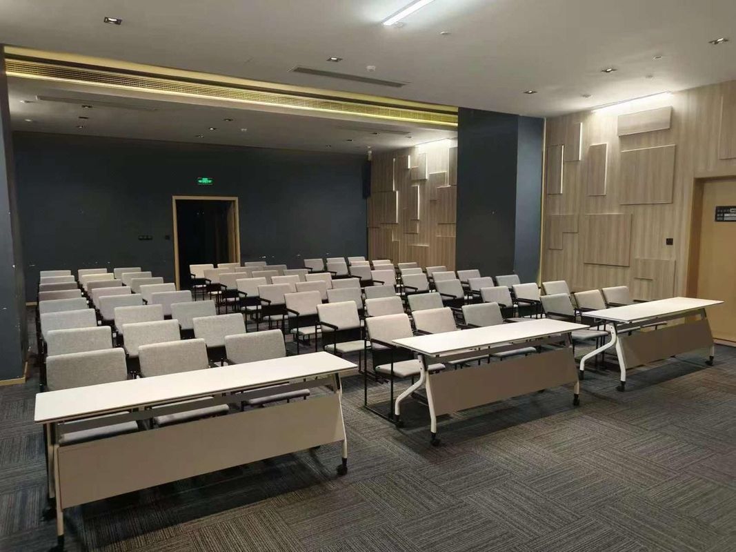 郑州东站经开第八大街亚朵酒店