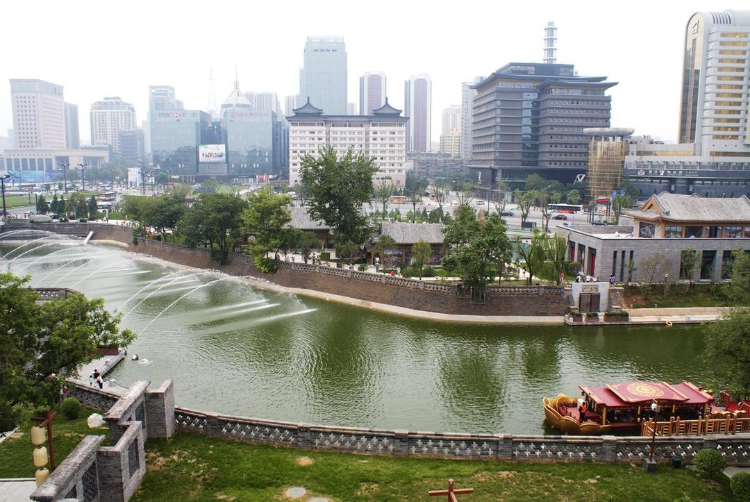 西安永宁门大景城堡酒店