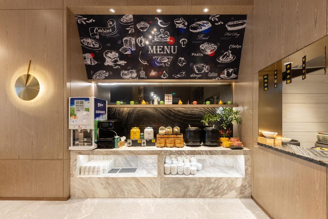 宜尚PLUS酒店(重庆南坪工商大学轻轨站店)