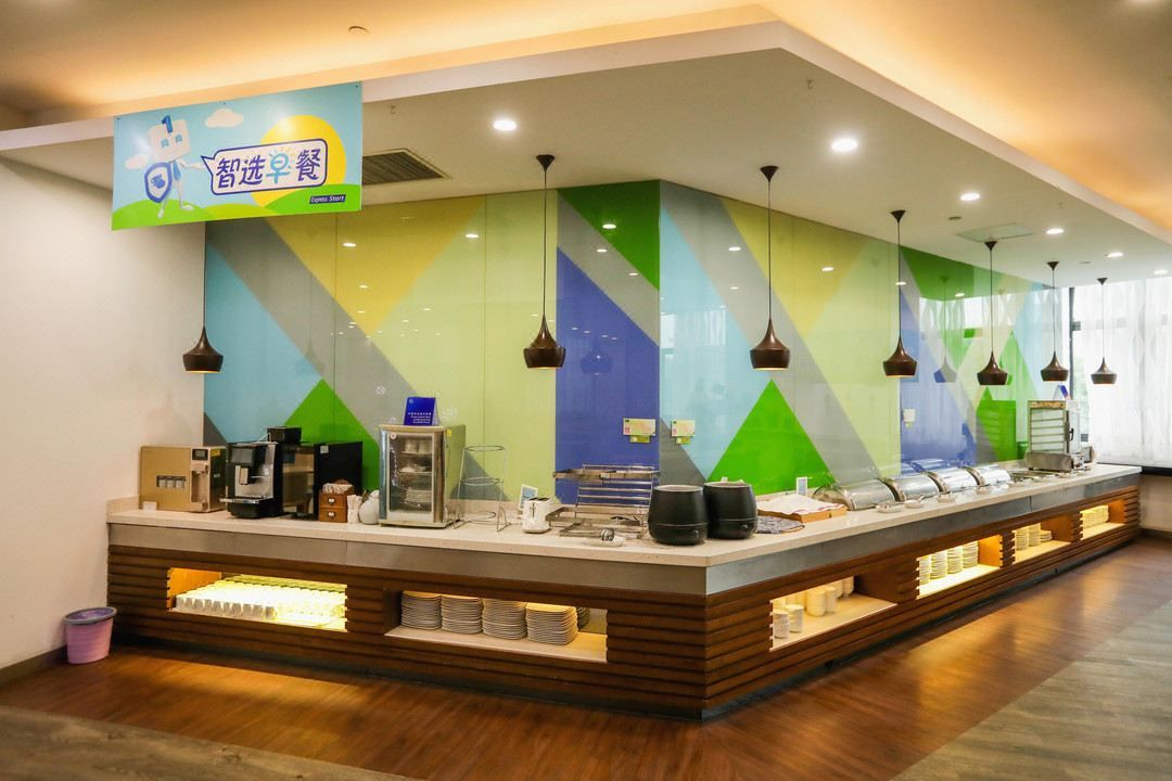 苏州长江智选假日酒店(玉山路地铁站店)