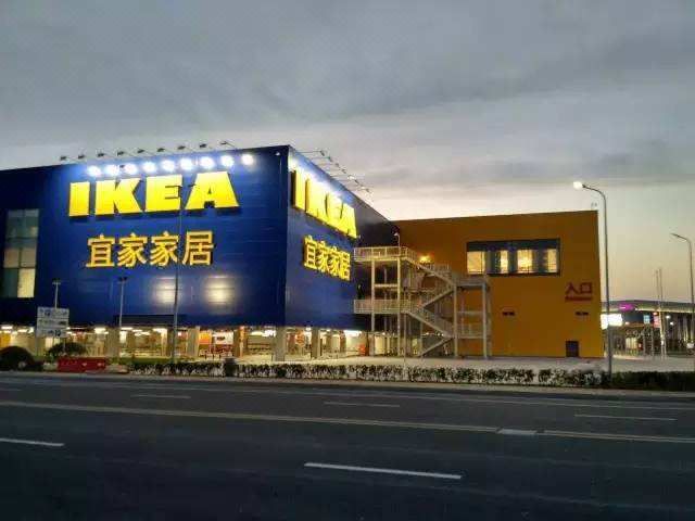 苏州汇融广场假日酒店