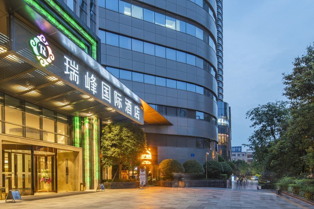 成都龙之梦瑞峰国际酒店