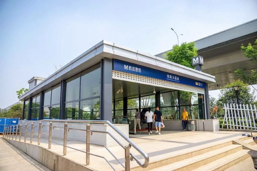 武汉维多福酒店(武汉体育中心沌阳大道地铁站店)