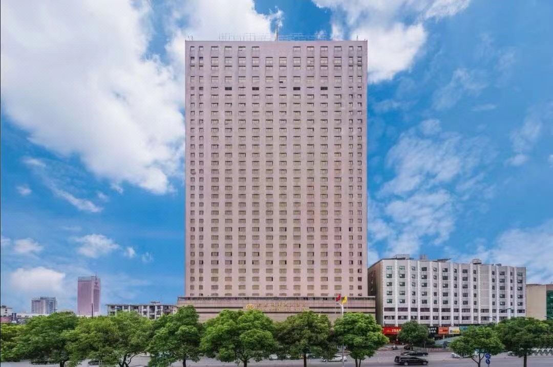 长沙紫东阁乐天大酒店(五一广场火车站地铁站店)