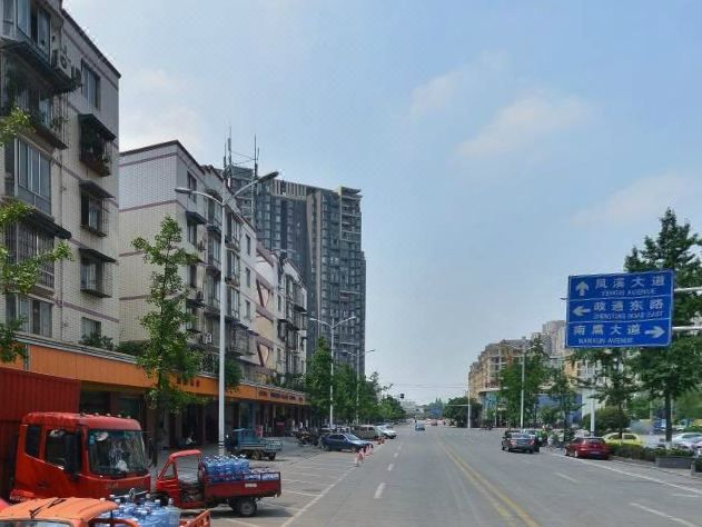 拉菲国际酒店(成都温江大学城南熏大道地铁站店)
