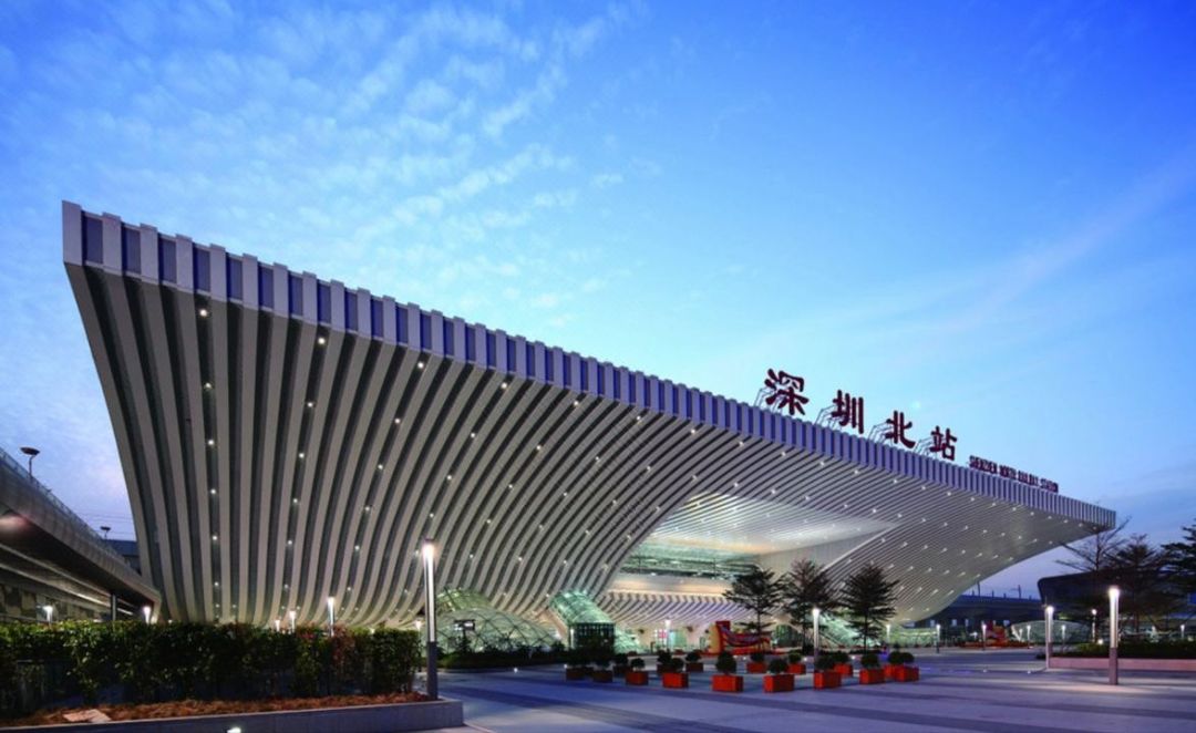维也纳国际酒店(深圳龙华元芬地铁站店)