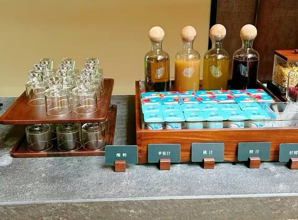 哈尔滨中央大街火车站美仑酒店