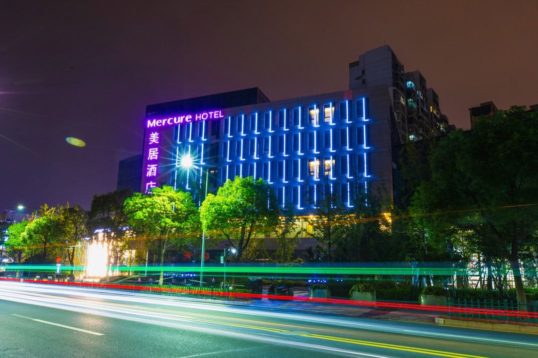 昆山高新万象汇美居酒店