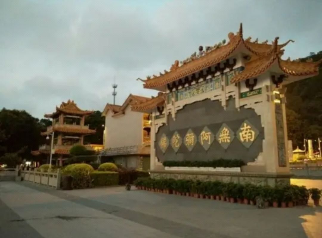 深圳福海国际会展中心亚朵酒店