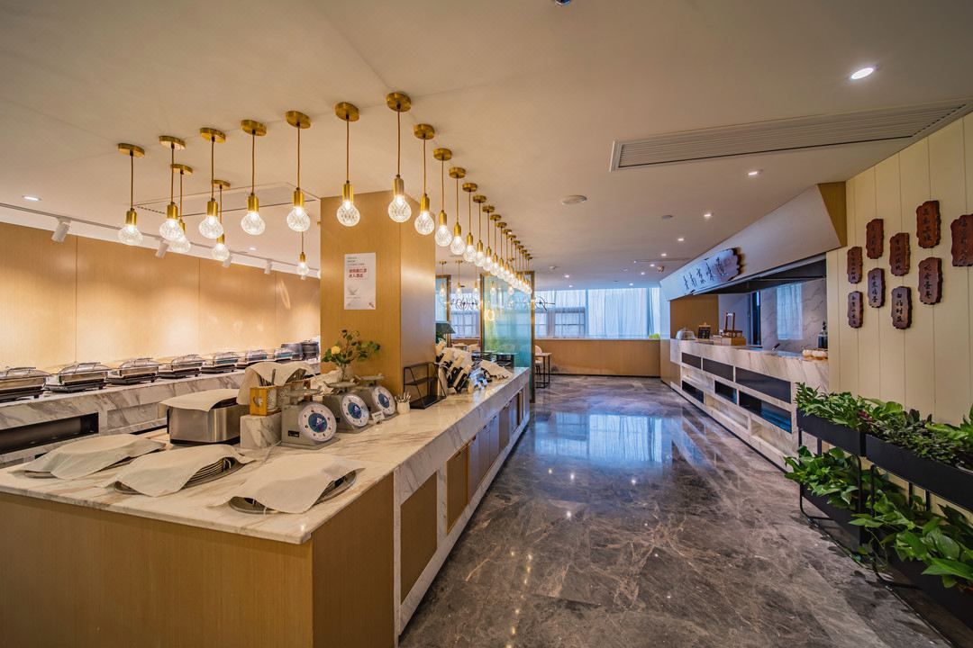 南京奥体国际博览中心亚朵酒店