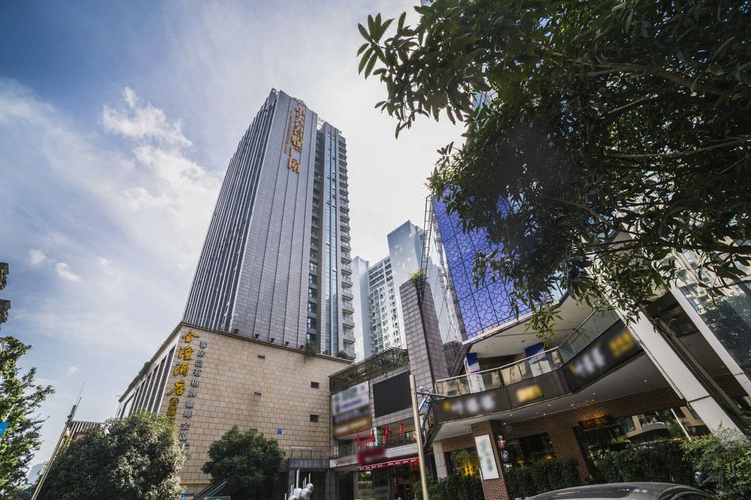 成都金隆酒店(成都西站清江西路地铁站店)