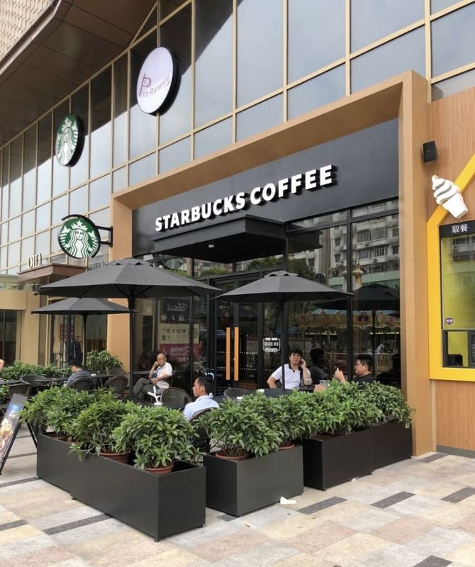 广州白云新城江夏地铁站亚朵酒店